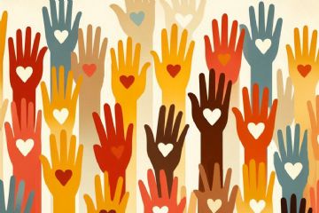 Mani di diversi colori e cuori che rappresentano i volontari.