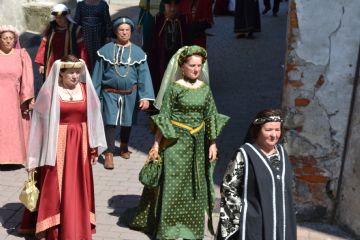 Sfilata gruppo storico Ferie Medioevali